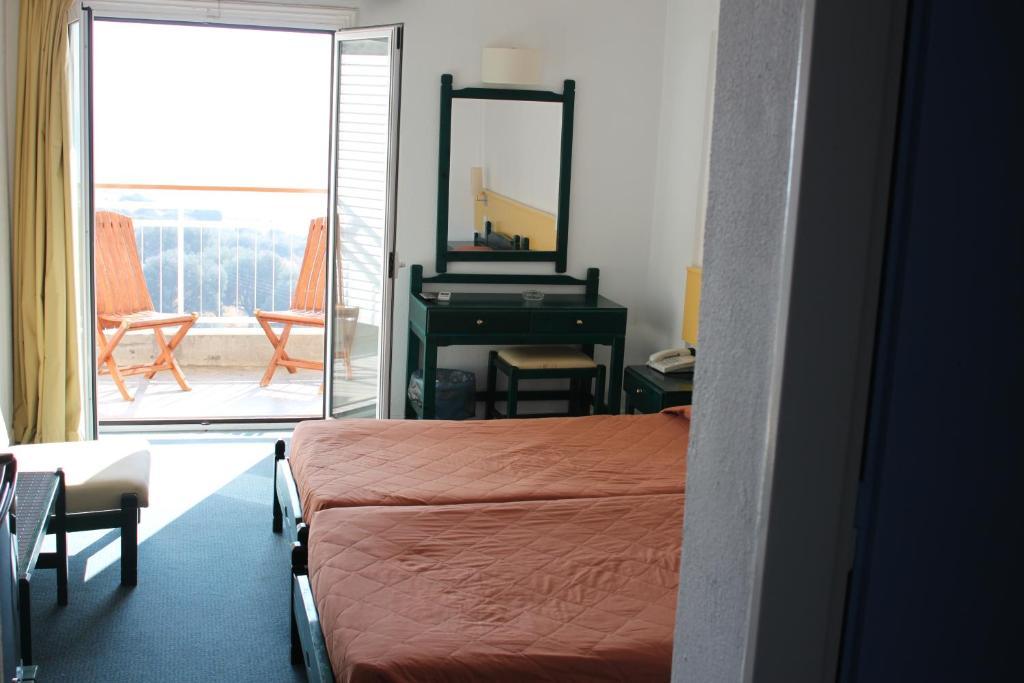 Olympic Star Hotel Amarynthos Room photo